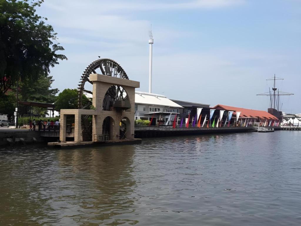 โรงแรมเควย์ไซด์ Malacca ภายนอก รูปภาพ